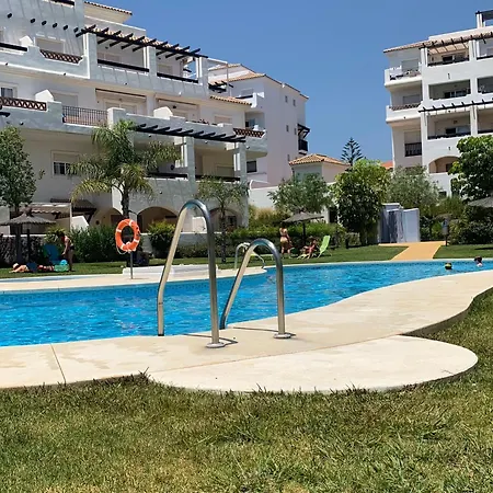 Ground Floor 2bed Duquesa Manilva サン・ルイス・デ・サビニリャス